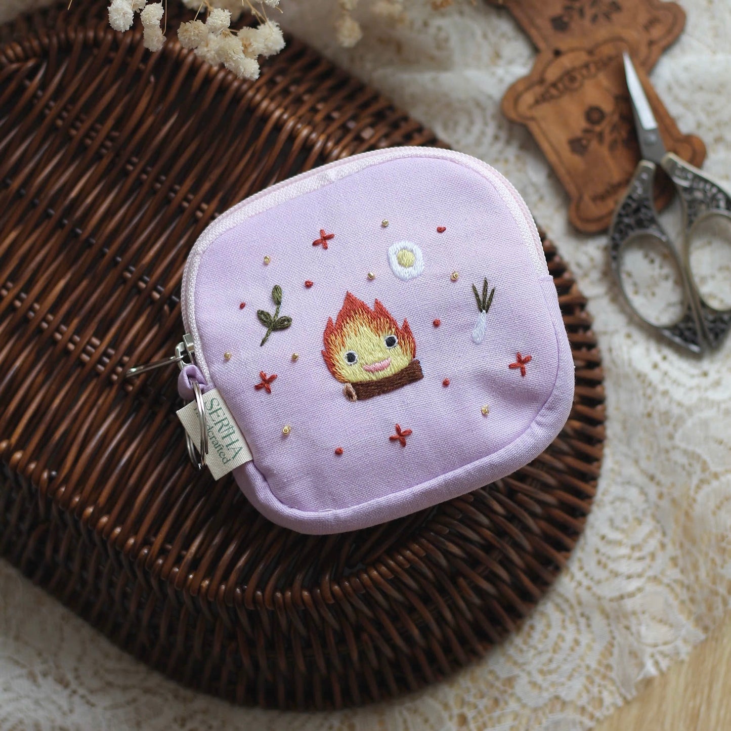 Calcifer pouch