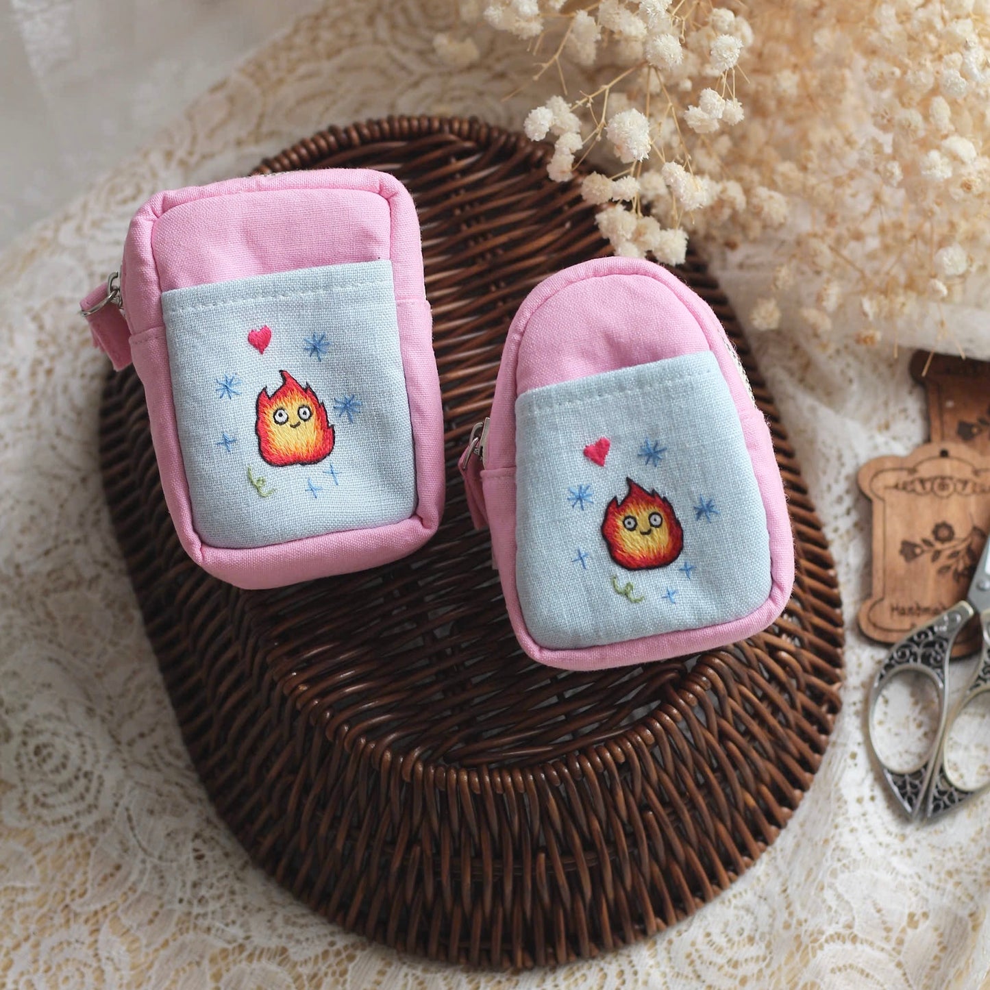 Calcifer pouch
