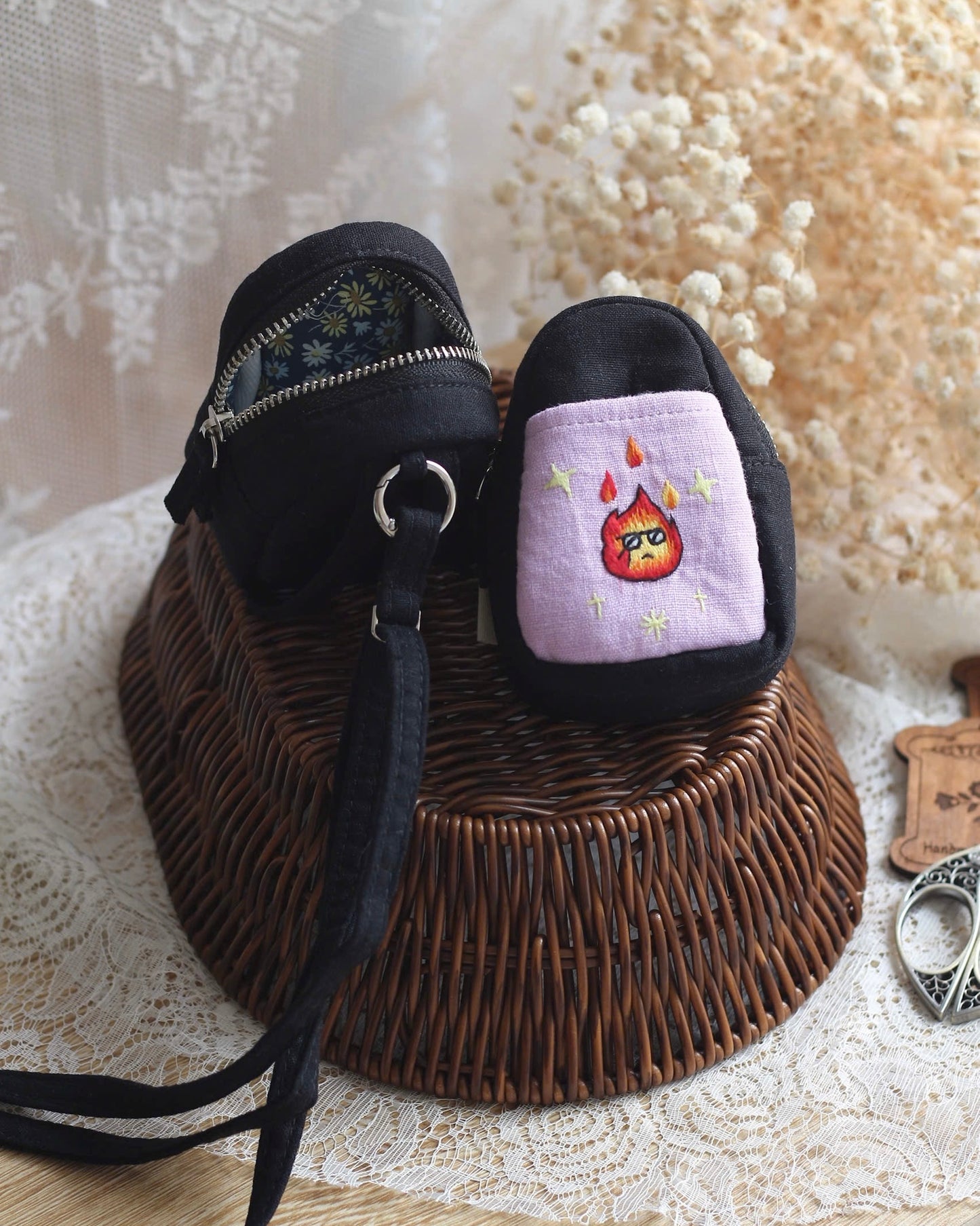 Calcifer pouch