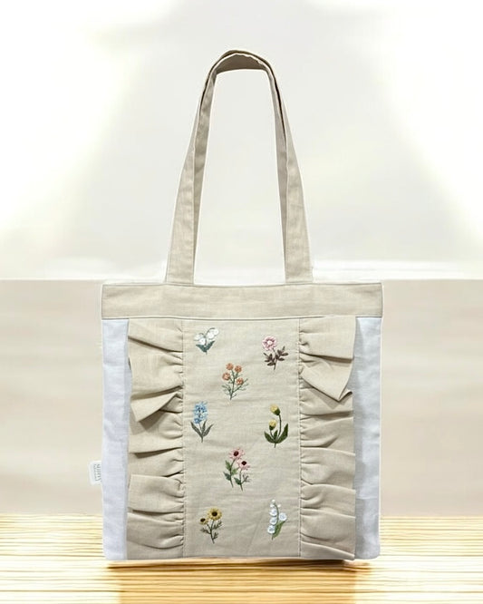 Summer field tote bag
