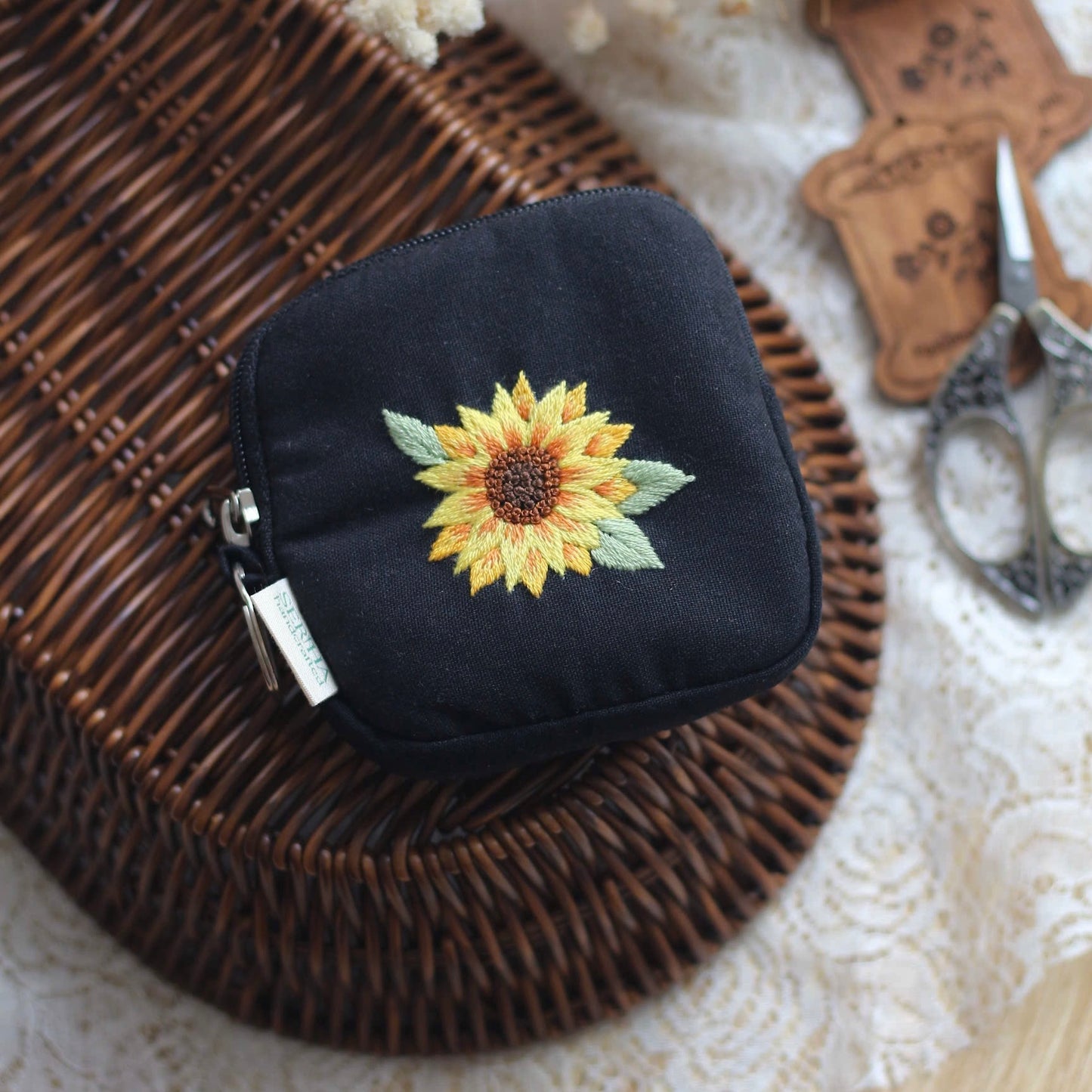 Sunflower pouch