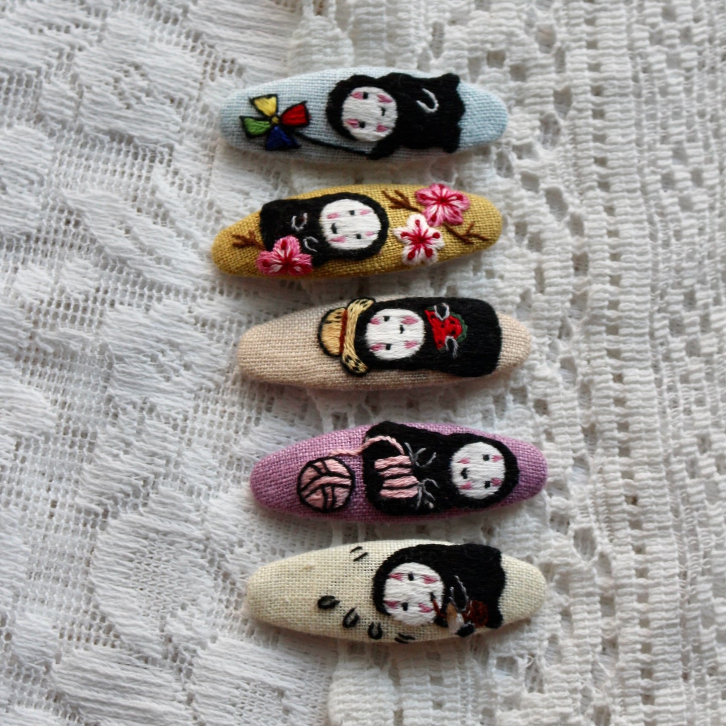 No Face Hairpins